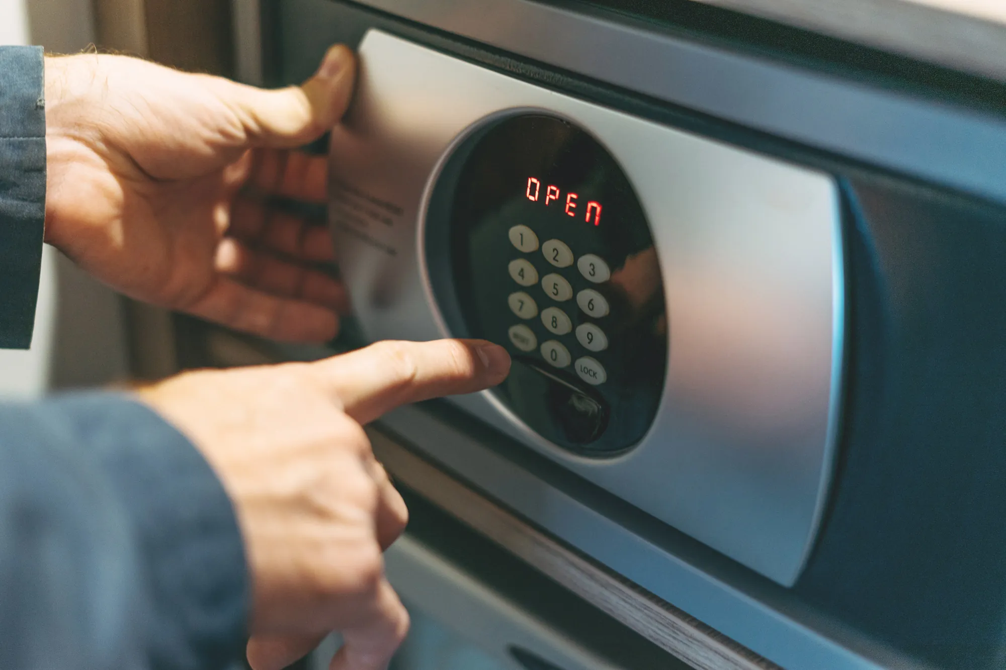 Hotel Safety Tips for Business Travelers and Travel Managers